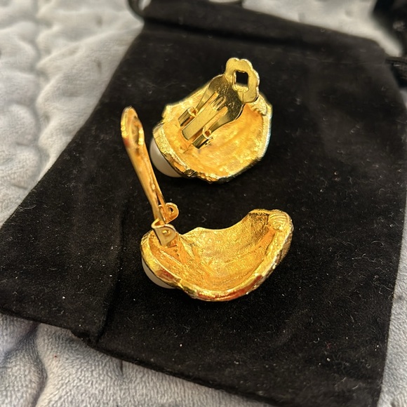 Elegant Clip On Vintage Pearl & Crystal Button Earrings-Boutique - Picture 4 of 4